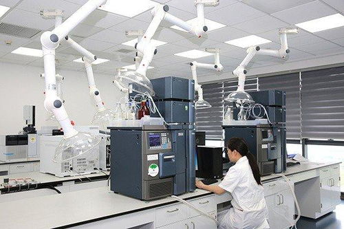 康婷集團榮獲“社會責任先進企業”獎并推動ERP系統開發，彰顯企業責任與創新實力